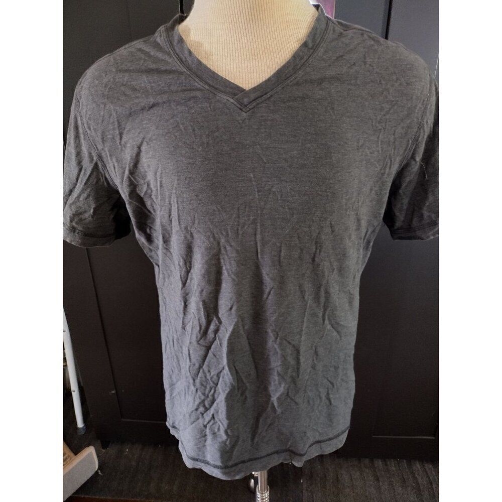 Lululemon dark gray v neck short sleeves work out top size Medium